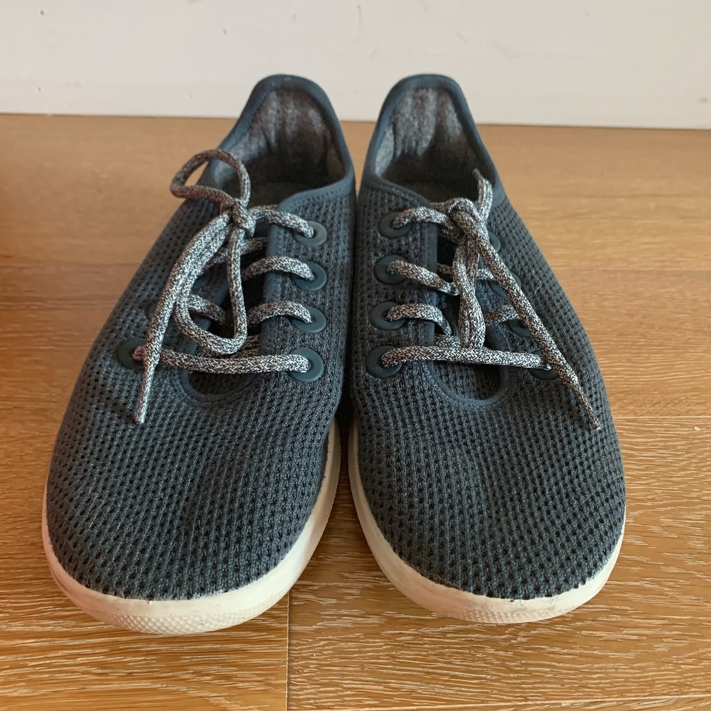 Allbirds used sneakers